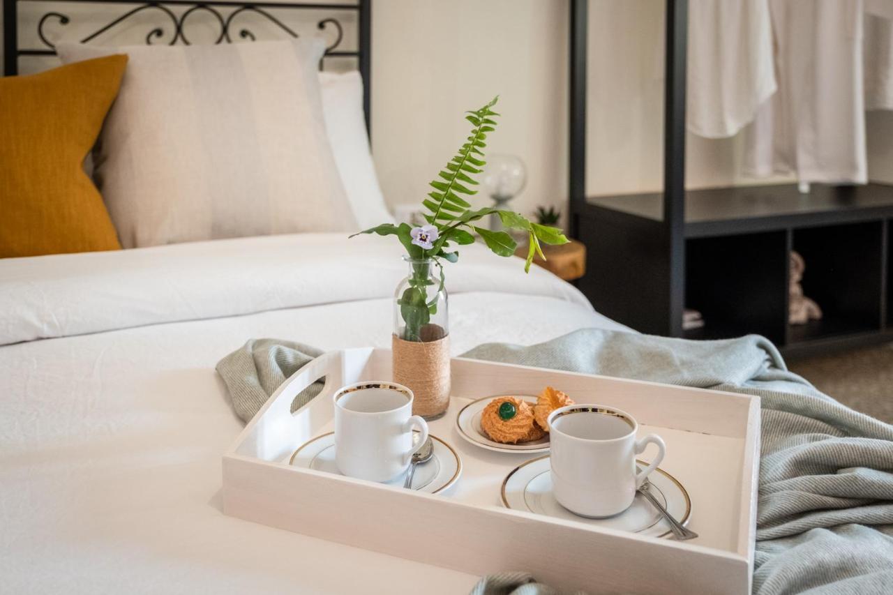 Dimora Sant'Ignazio Guest House Боза Екстер'єр фото