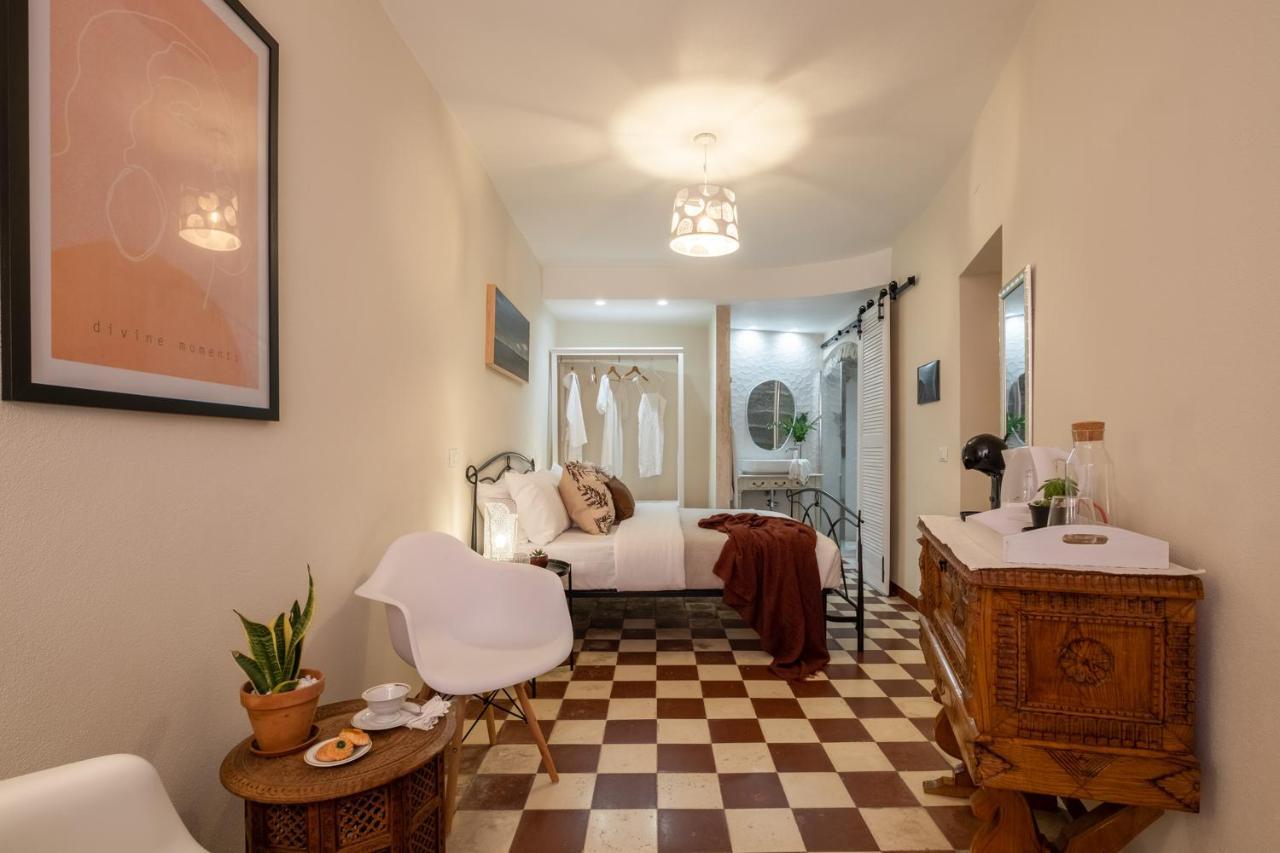 Dimora Sant'Ignazio Guest House Боза Екстер'єр фото